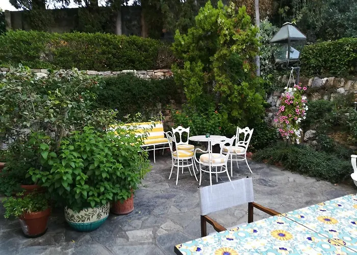 San Luca Citr8031 Bed & Breakfast Imperia