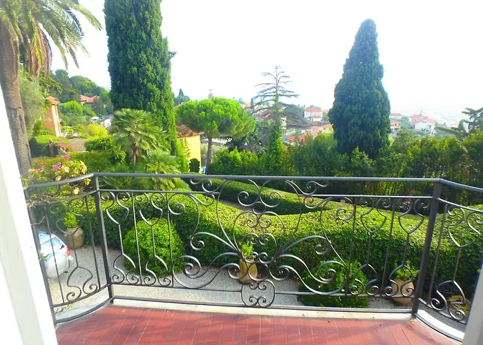San Luca Citr8031 Bed & Breakfast Imperia