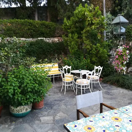 San Luca Citr8031 Bed & Breakfast Imperia