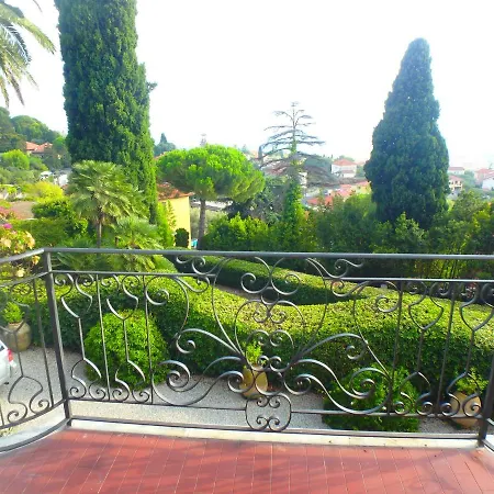 San Luca Citr8031 Bed & Breakfast Imperia