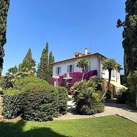 Bed & Breakfast San Luca Citr8031 4*